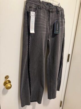 Tinseltown Mid Rise Baggy Lace Seamed Jeans - Black size 15/32 NWT